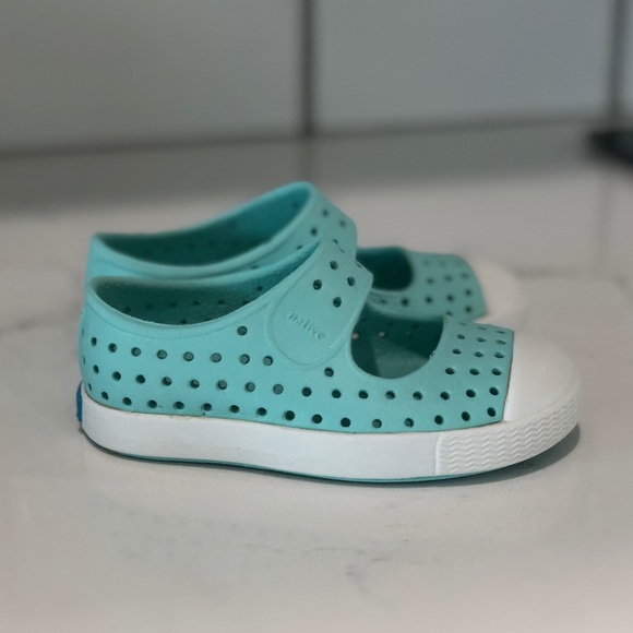 Native kids toddler Mary Jane’s - Picture 3 of 4